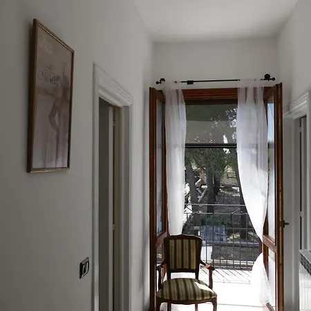 וילה Monteviccoli